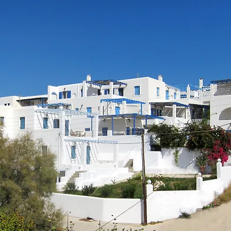 Hotel Cleopatra Seaside Homes Paros 3*
