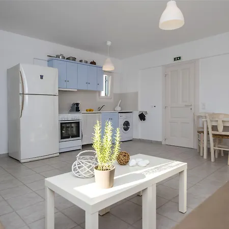 Cleopatra Seaside Homes Paros Hotel