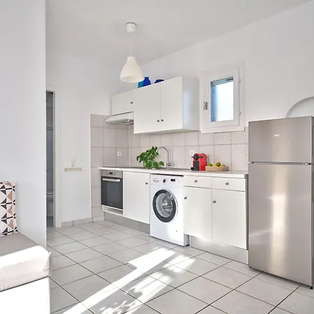 Cleopatra Seaside Homes Paros 3*