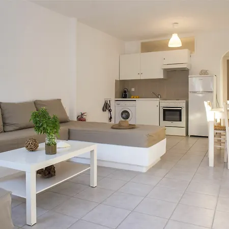 Cleopatra Homes Apartment *