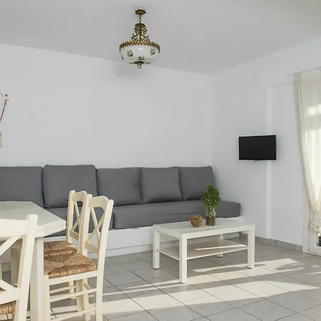 Cleopatra Homes Piso Livadi