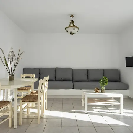 Cleopatra Homes Apartment *