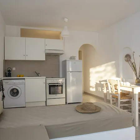 Hotel Cleopatra Seaside Homes Paros