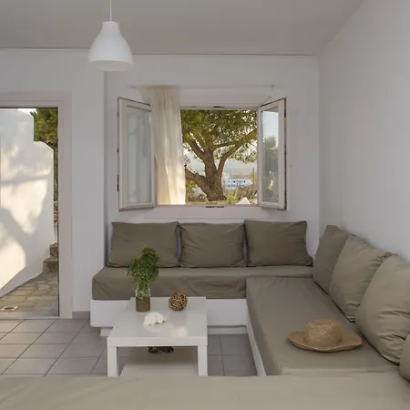 Cleopatra Seaside Homes Paros Hotel