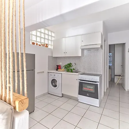 Hotel Cleopatra Seaside Homes Paros 3*