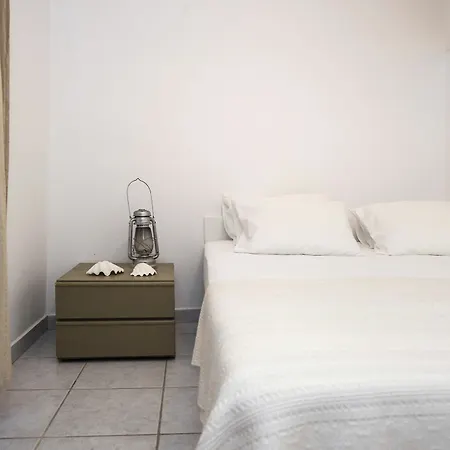 Cleopatra Seaside Homes Paros 3*