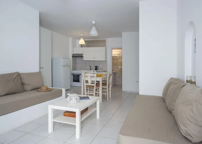 Cleopatra Seaside Homes Paros 3*