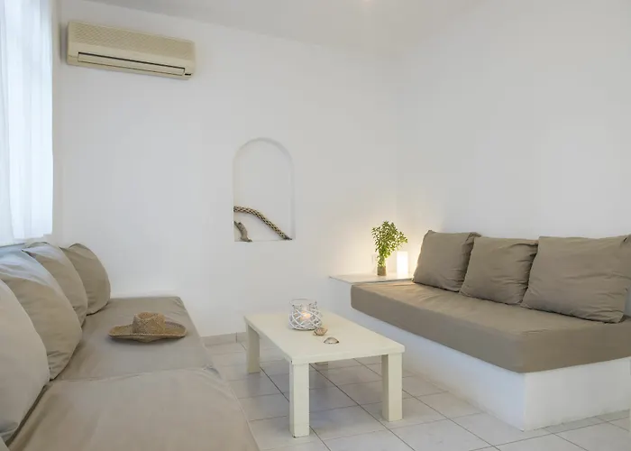 Cleopatra Seaside Homes Paros 3*